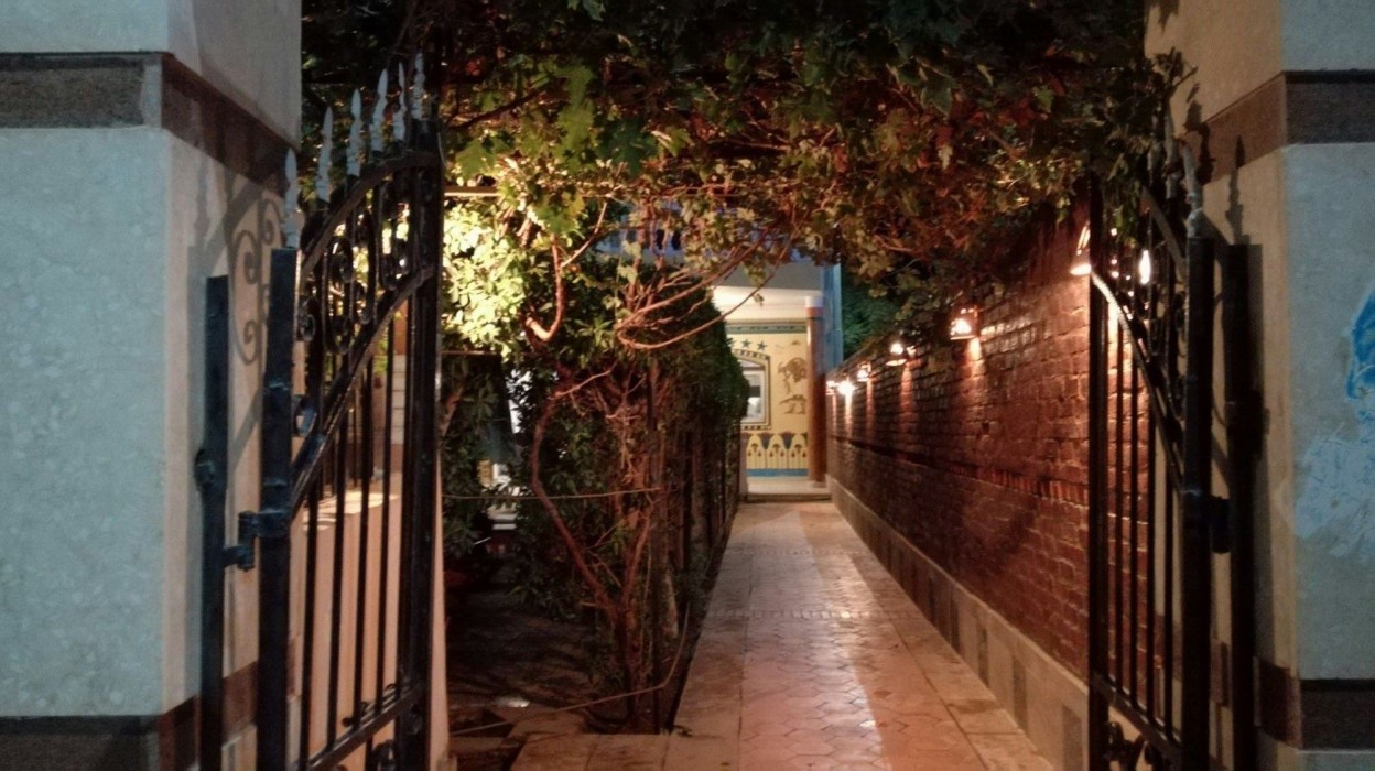 hotel-img