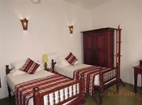 hotel-img